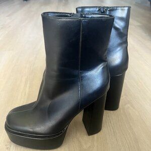 Zara Woimens Black Faux Leather Zip Chunky Platform Heel Boots Sz 39 US 8.5 Goth